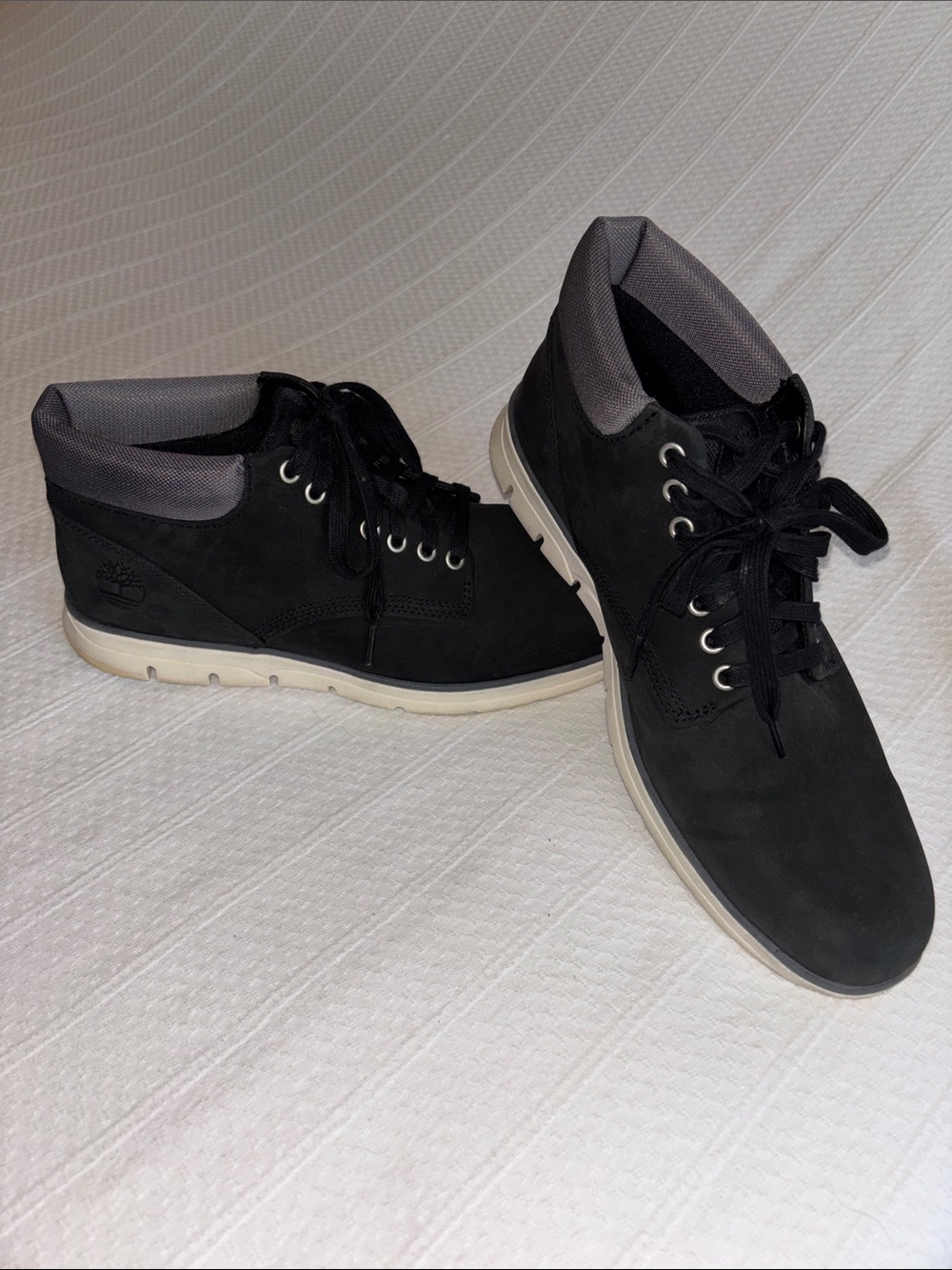 Timberland Men's Black Chukka Boots with Gray Collar and White Sole